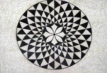 CR332 B&W optical illusion flower mosaic