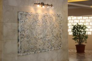 Lights are Important for Enhancing Your Mosaic Pieces